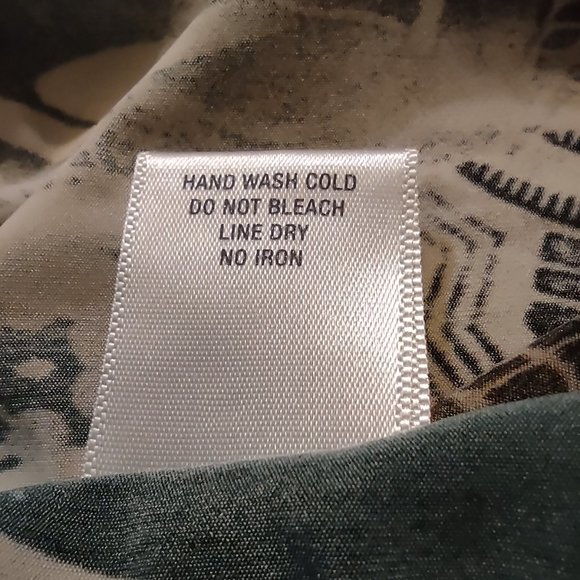 DRESS BARN jewel tone and gold filigree design with metal buttons - Picture 5 of 9